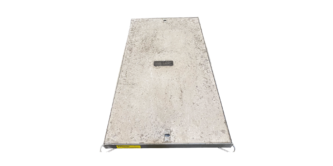 Concrete Infill Cover, 915mm x 445mm clear opening, 46mm frame depth, 43mm cover depth, BT Approved